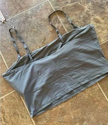 Skims Fits Everybody Cropped Cami Size 2X Gunmetal - Image 5