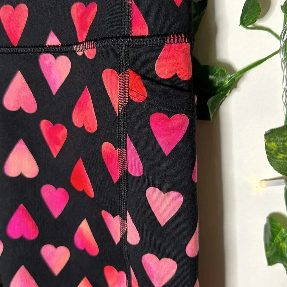 Victoria’s Secret “On Point” Flow Heart Pattern Workout Biker Shorts Pockets - Image 3