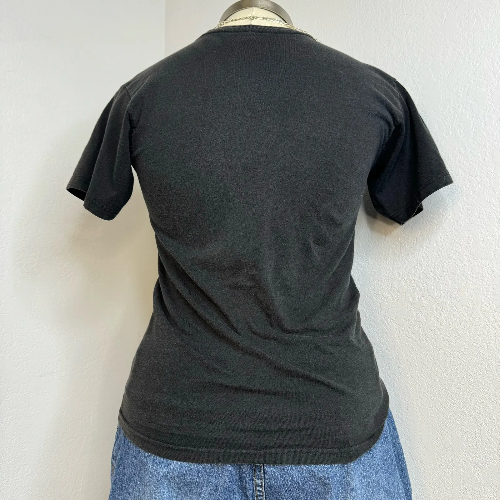 Hard Rock Cafe Skull Prite Skateboard T-Shirt Black Baby Tee Women's Large - Image 7