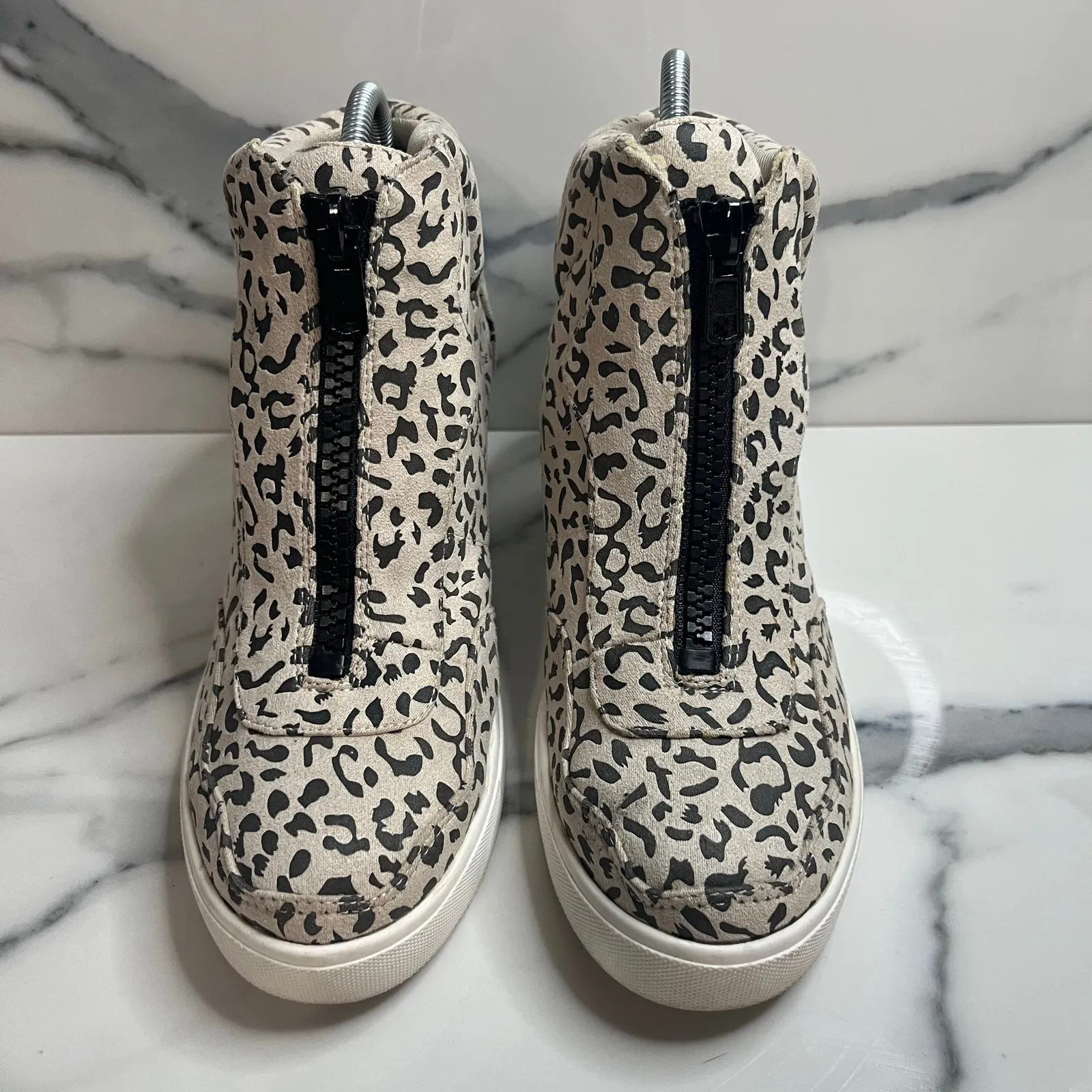 Coconuts by Matisse Women's Cheetah Print Wedge Sneaker Long Live Boot Sz 8 - Image 2
