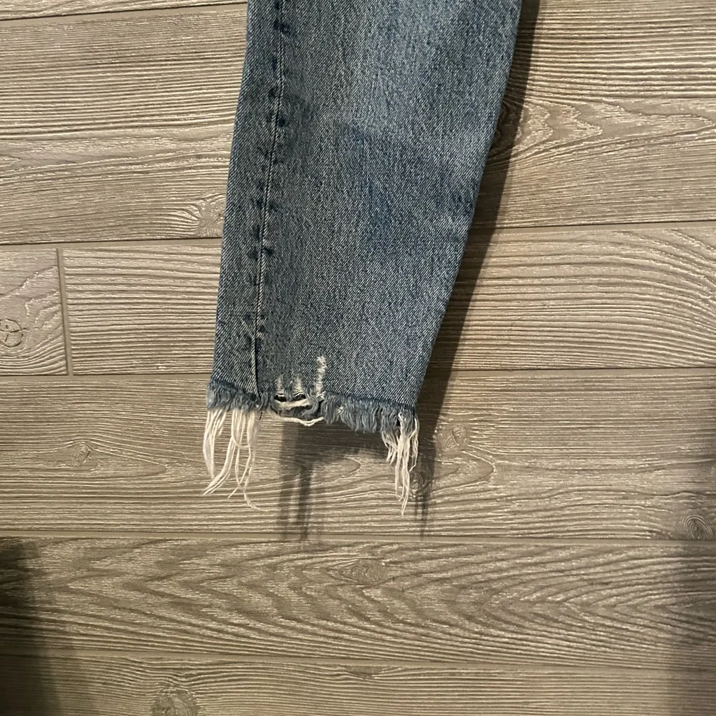 Levi’s wedgie size 27‎ skinny frayed hem button up fly medium wash - Image 11