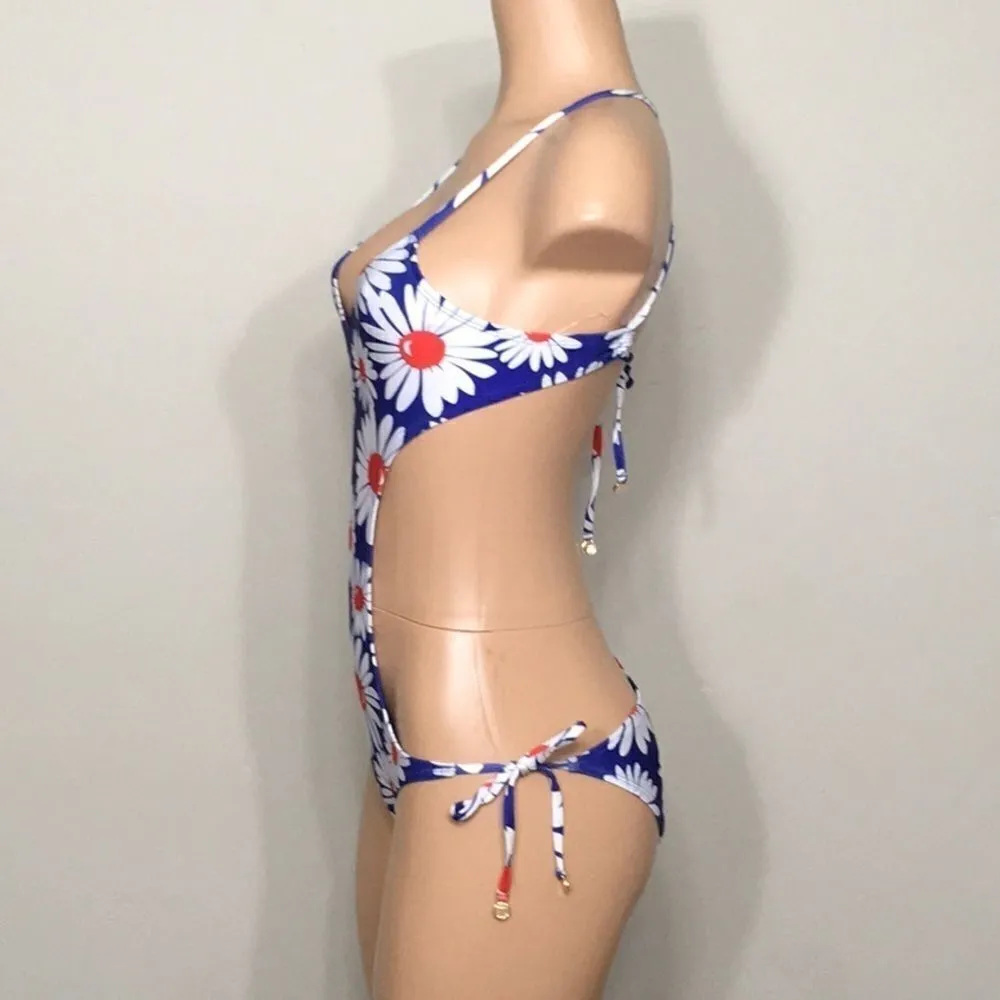 New. WILDFOX Patriotic Daisy monokini. NWOT - Image 4