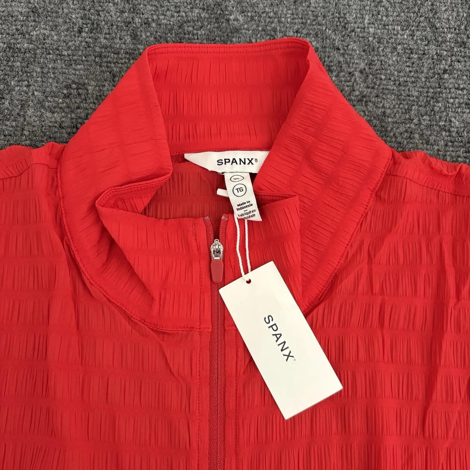 Spanx  Active Run Red Half Zip Jacket 4 Way Stretch Water Repellent Size XL NEW - Image 3