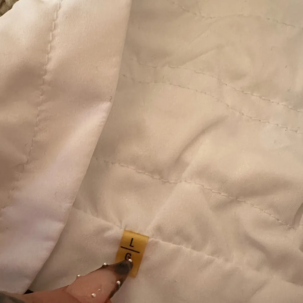 Elie Tahari Satin Vest - Image 2