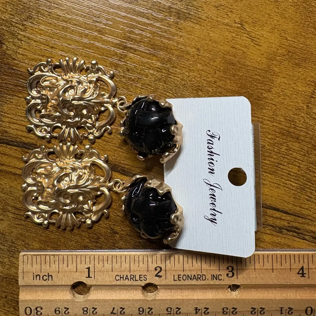 Black resin lion motif statement earrings vintage style heavy design new Gold - Image 4
