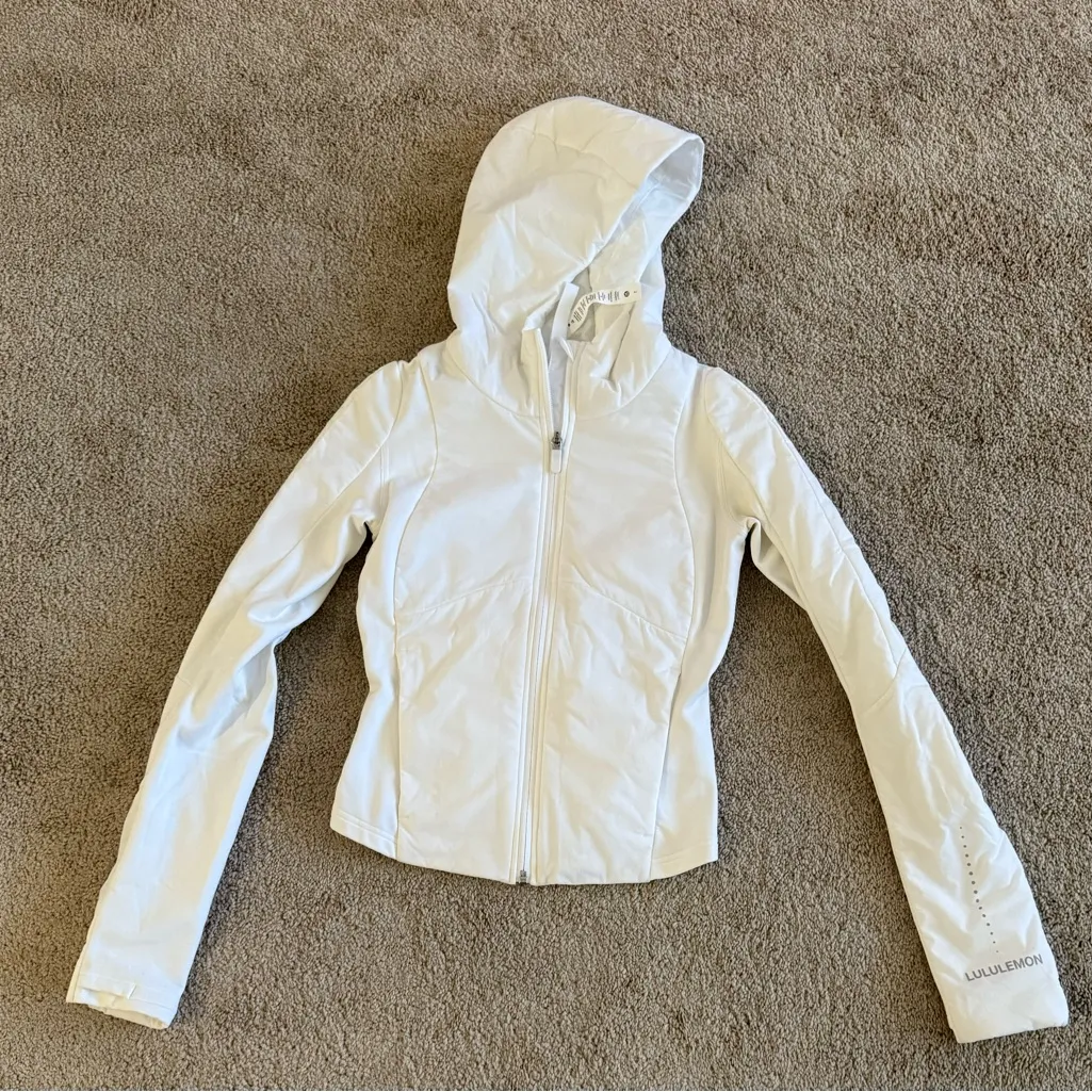 NWOT Lululemon Push Your Pace Jacket Coat White PrimaLoft Size 2 2023 Release - Image 7