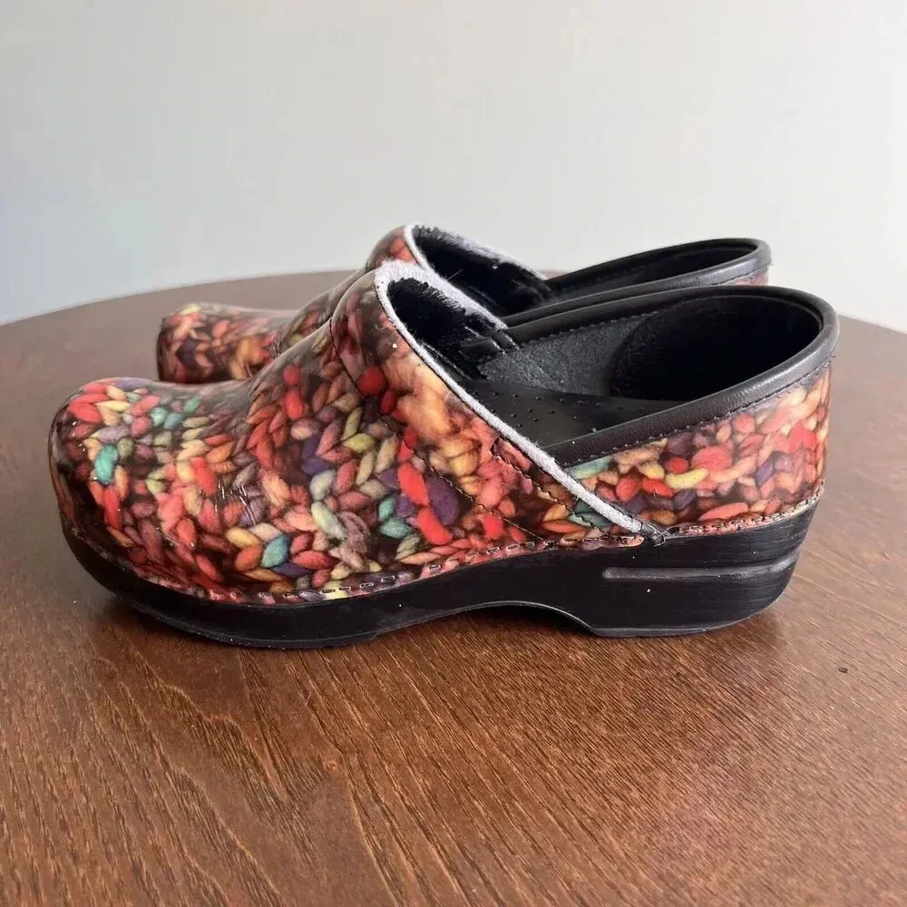 Dansko 37 Professional Clogs Shoes Cute Chunky Knit Yarn Pattern Nursing 6.5‎ - Image 3