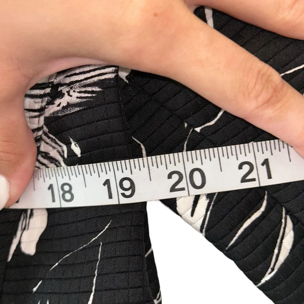 Black & White Floral Design Jacket Vintage Blazer Coat Women’s Size Petite Small - Image 4