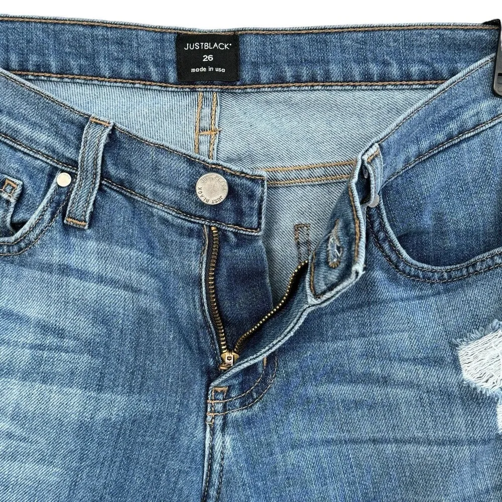 Just Black SZ 26 Jeans Distressed Low-Rise Zip-Fly Whiskered Medium Wash Womens - Image 3