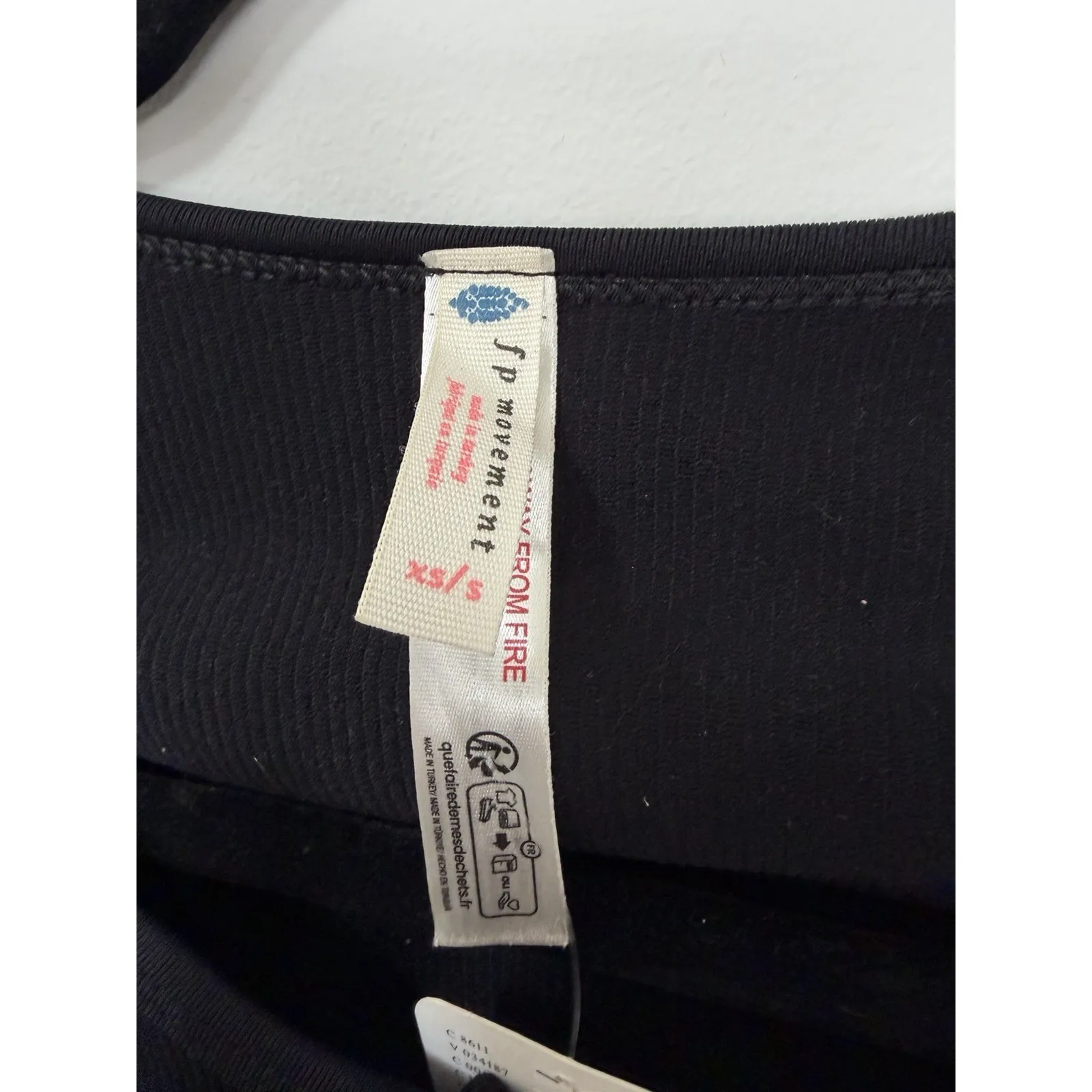 Free people $68 Women's  Movement Bail Out Long Sleeve Layer Black Top XS/Small - Image 5