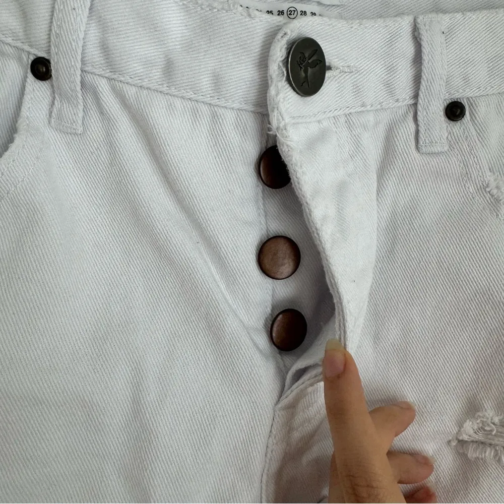 White Denim Bandit Shorts Relaxed Button Fly Size 27 - Image 6
