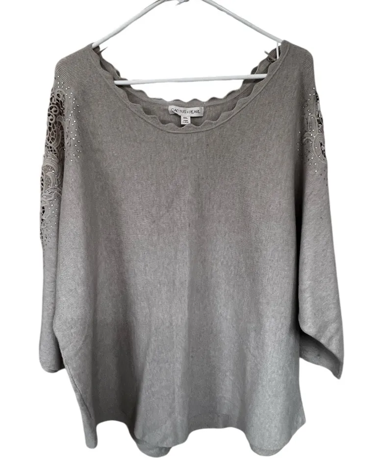 Cactus+Pearl Cream Color Women's Sweater with Lace Detail Gray Size XXL - Image 1