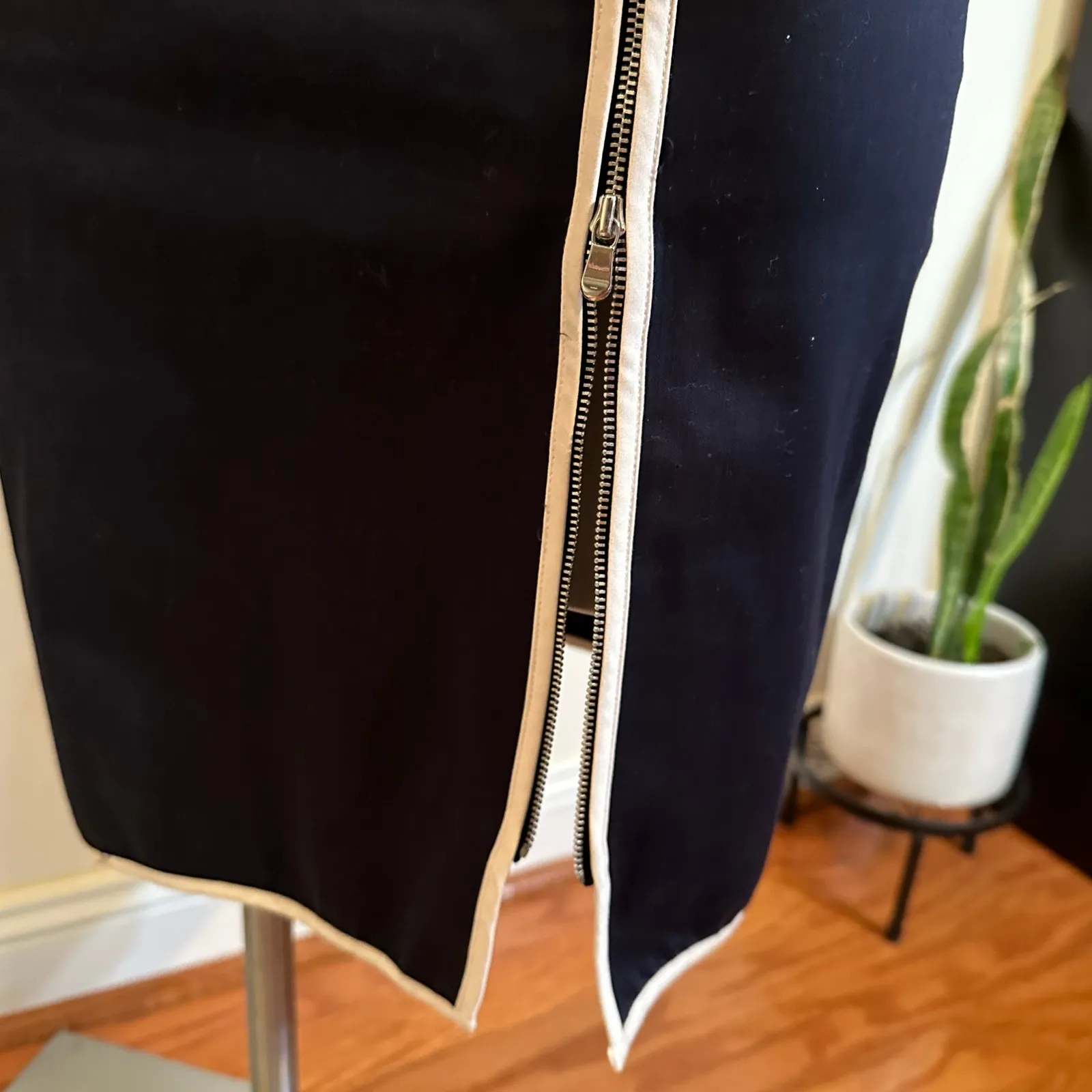 Loft Sheath Dress sz 0 Navy Blue White Trim Business Dress - Image 7