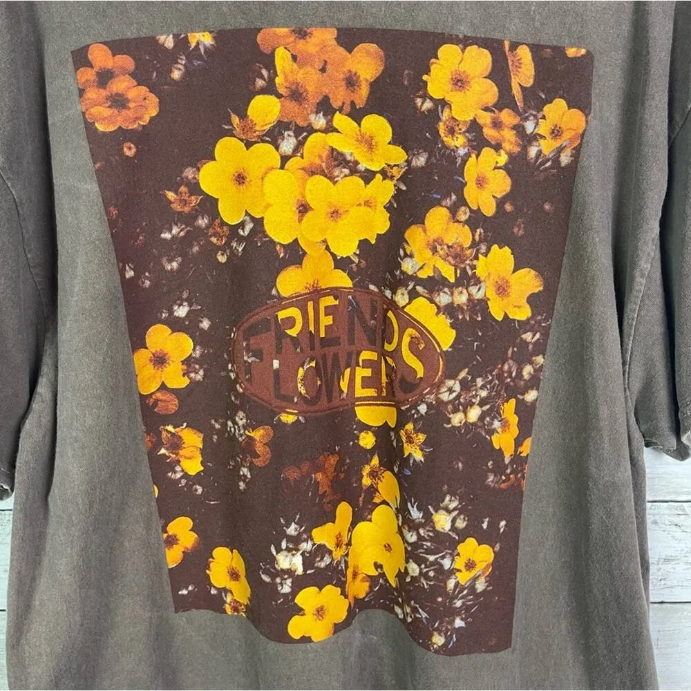 American Eagle Friends Flowers Graphic Tee Shirt Dress  Size L/XL - Image 3