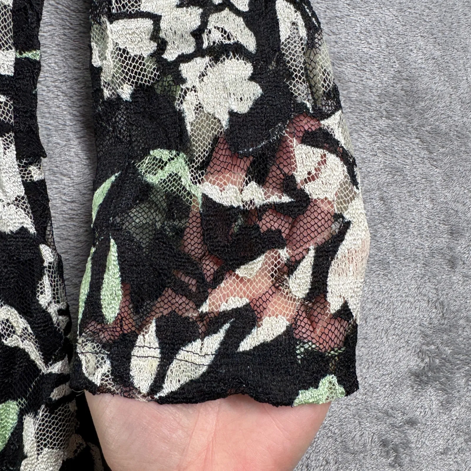 j.t.b. Floral Mesh Top L Black Green White V - Image 6