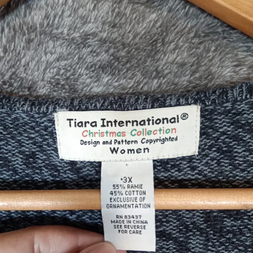 Tiara Vintage Christmas Collection Santa N Raindeer Teacher Cardigan 3X Blue - Image 2