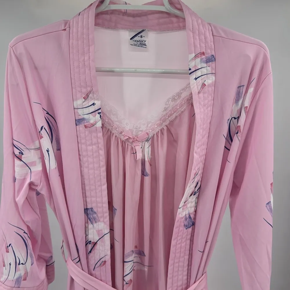 Odyssey by Avon Pink floral Lace Trim slip nightie and matching Robe S vintage - Image 9