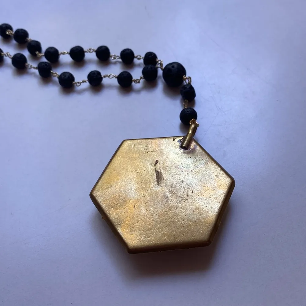 Soft Surroundings Maj Necklace Malachite Hexagon‎ Pendant Statement Medallion - Image 10