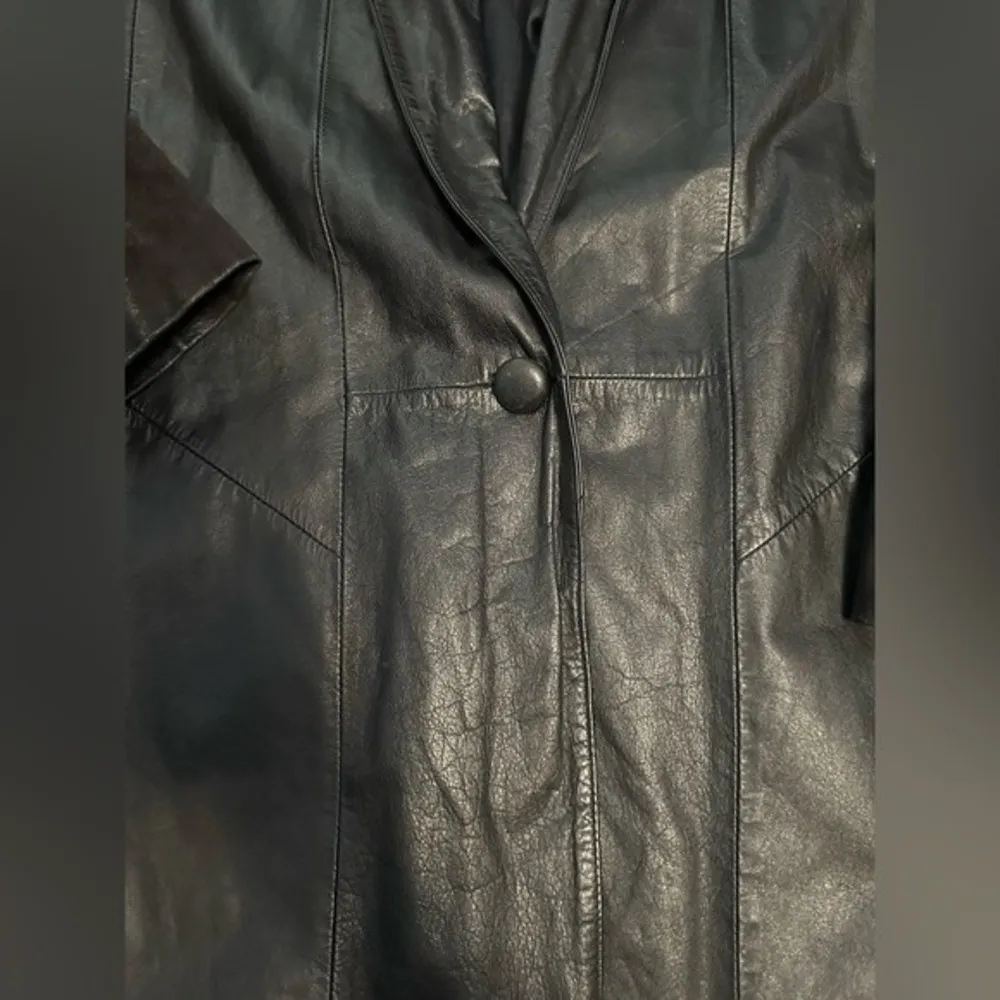 Vintage genuine leather small oversized Jacket with suede paisley‎ design Black - Image 6