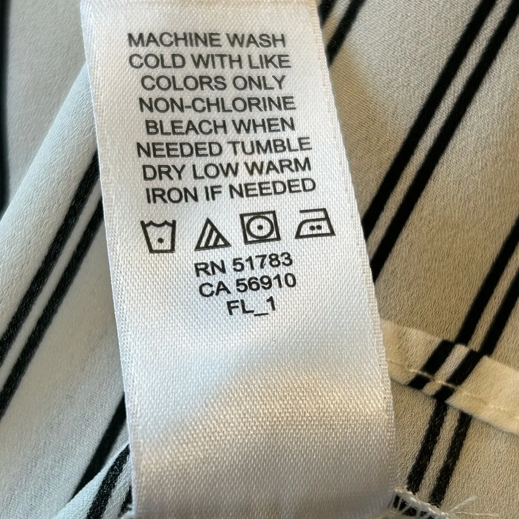 Maurices Large striped off the shoulder flowy blouse ruffle & bell sleeve NWT - Image 9