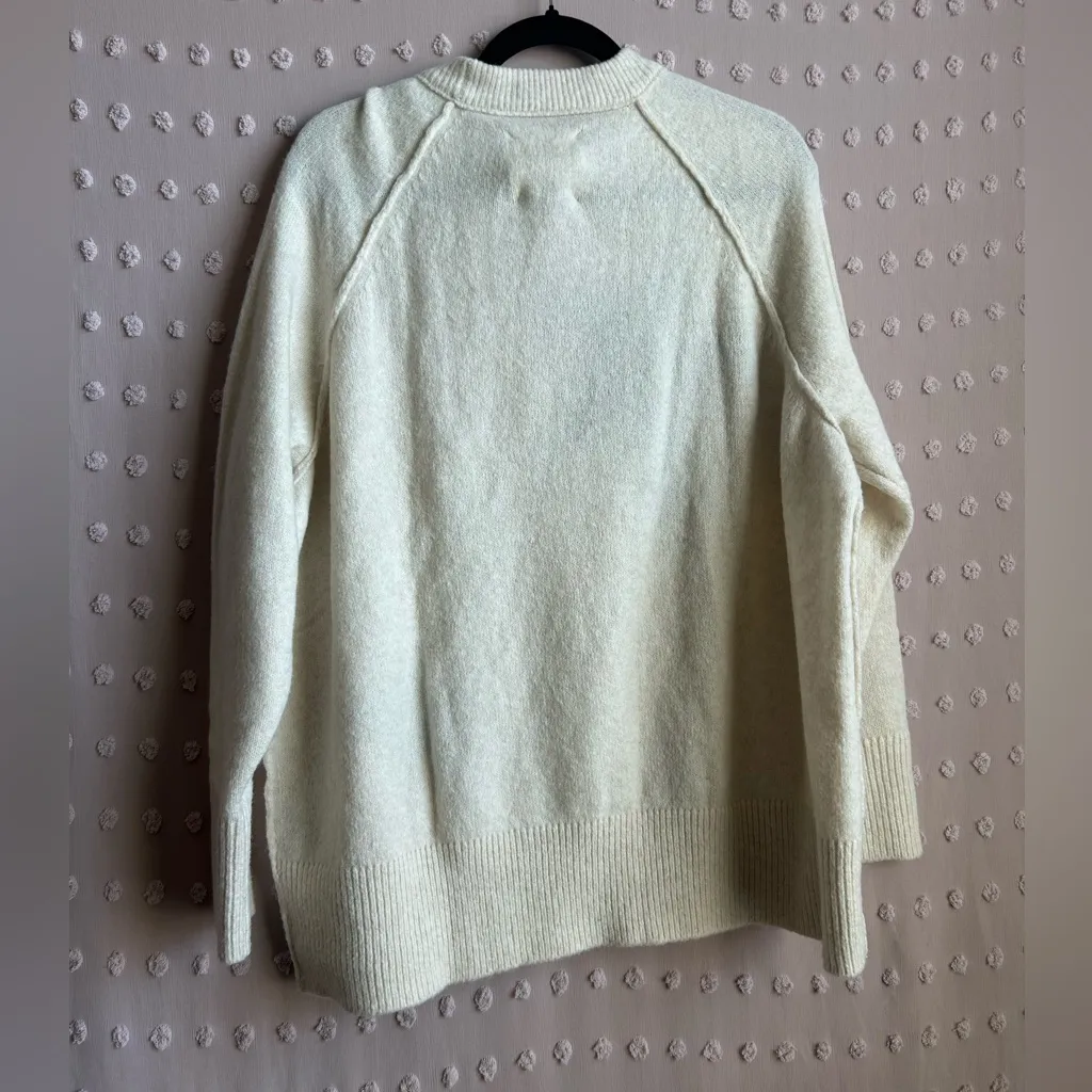Aerie unREAL Oversized Crew Neck Long Sleeve Sweater Sz S White‎ Star - Image 2