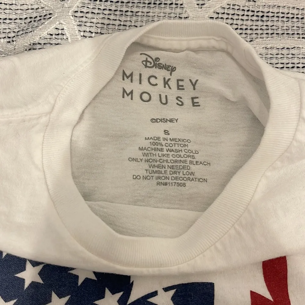 Disney Mickey Mouse American Flag Shirt Size Small - Image 3