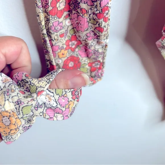 H&M‎ Pink and Green Multi Turtleneck Floral Ribbed Bodysuit Size S - Image 6