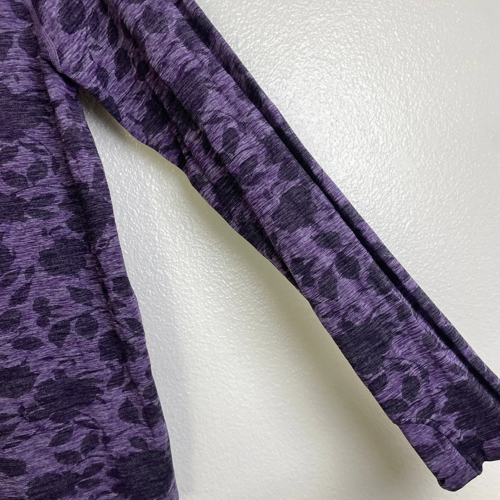 Athleta Momentum Long Sleeve Top Womenx XL Purple Zip Floral Run Jog Gym Workout - Image 6