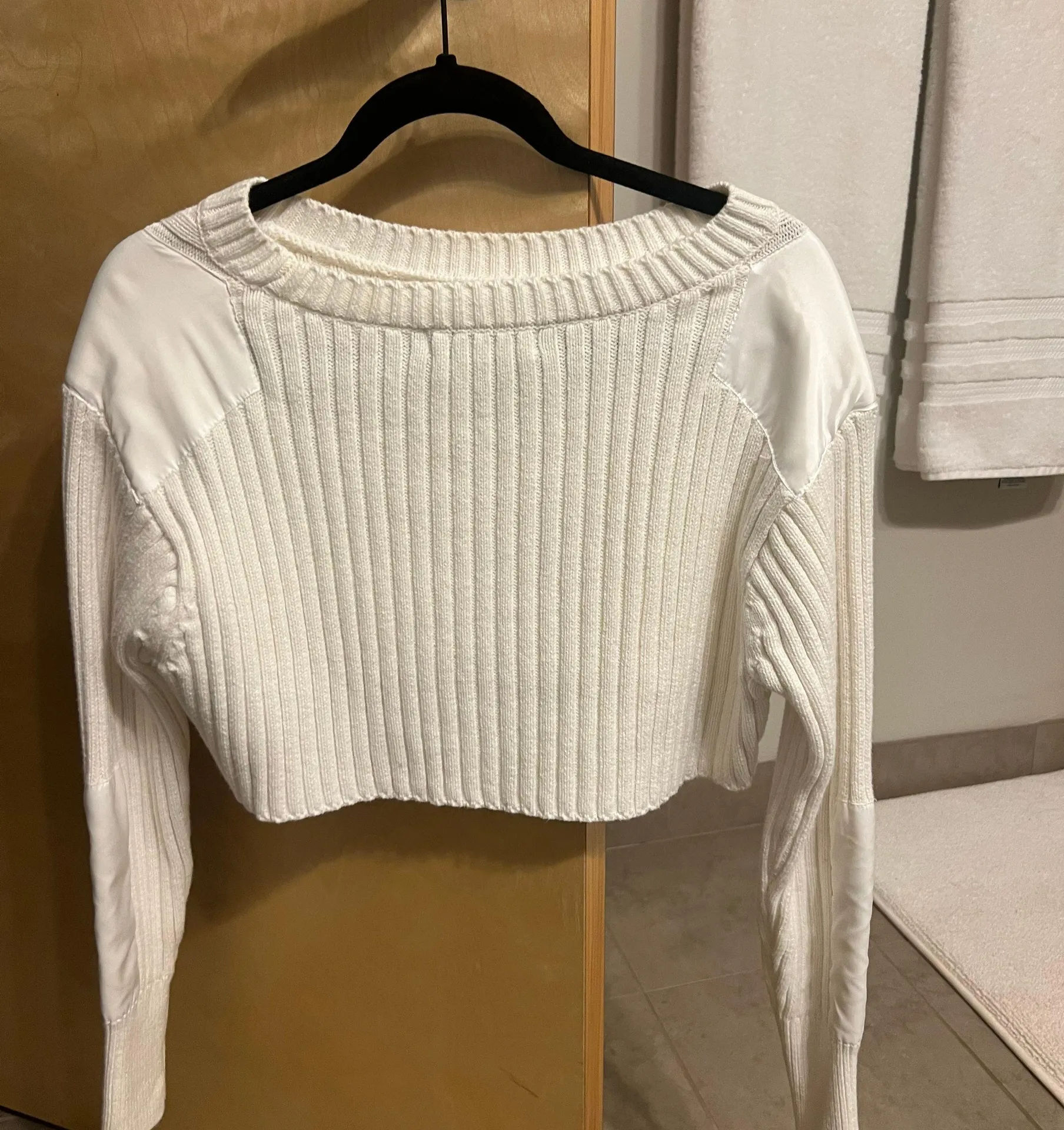 Crop Sweater - Image 2