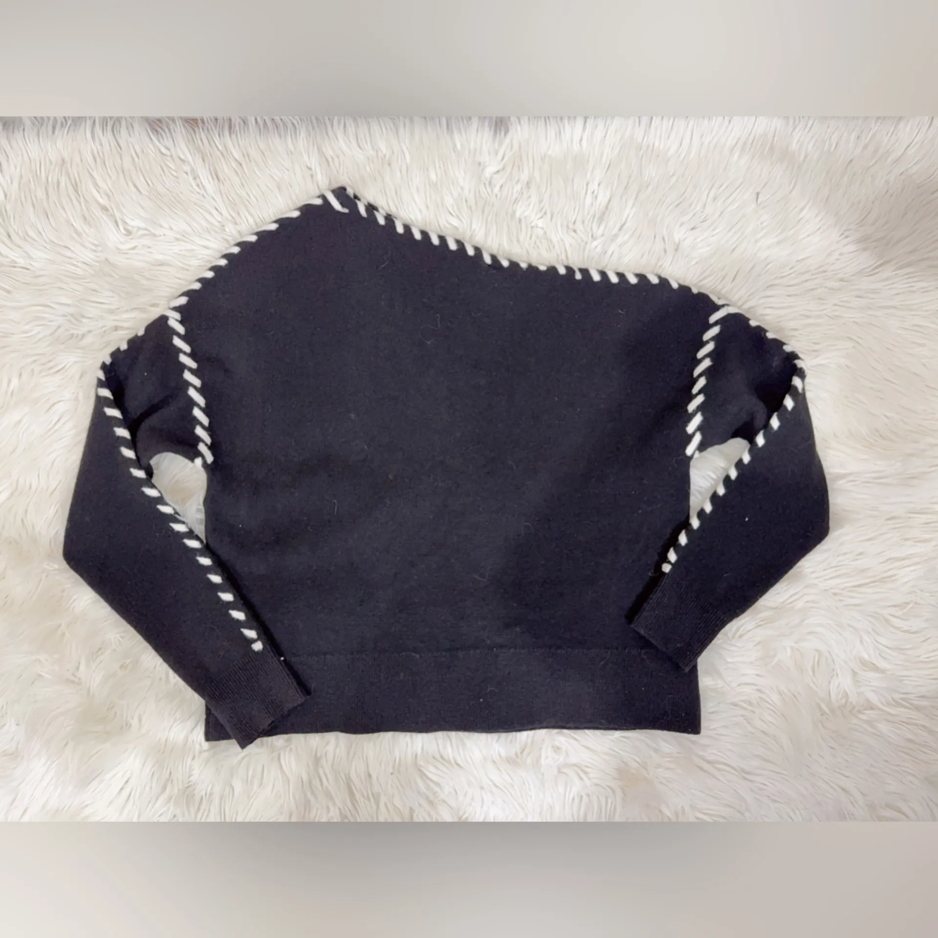 Mon Renn Dahlia Off Shoulder Jumper Black Cream Size Small NWT Chic Essentials - Image 4