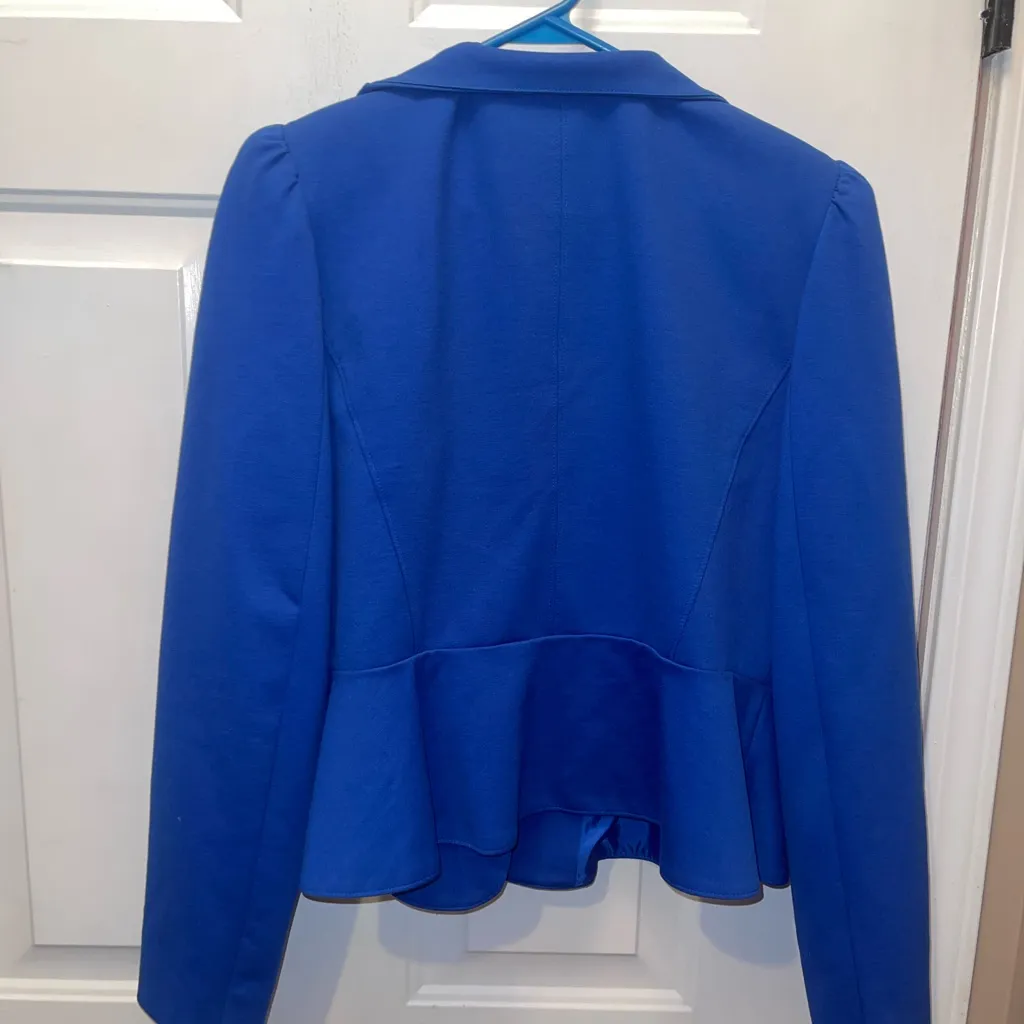 Elegant Blue Ruffled Women's Jacket blazer size large EUC INC - Image 4