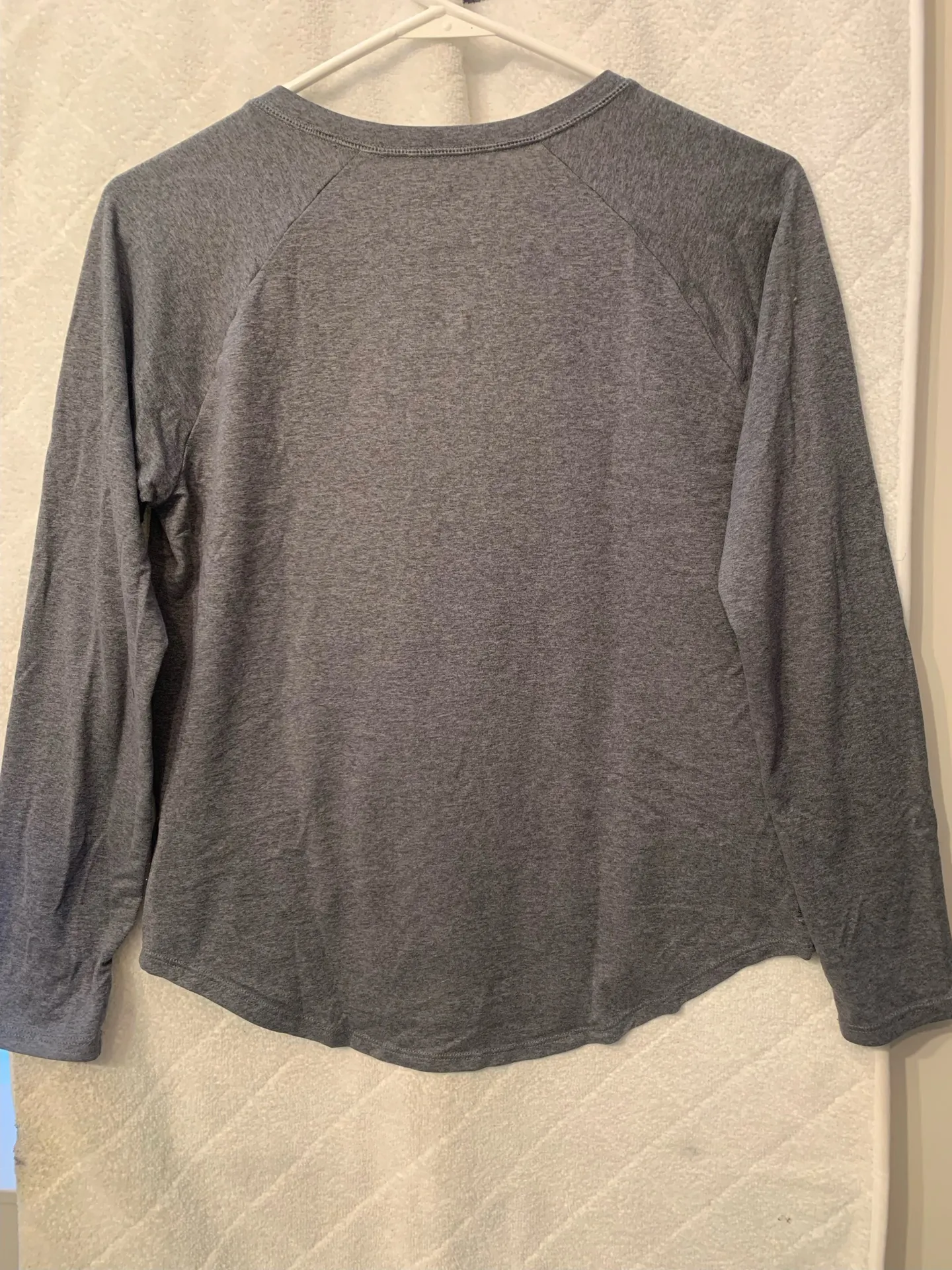 The North Face  Long Sleeve - Image 2