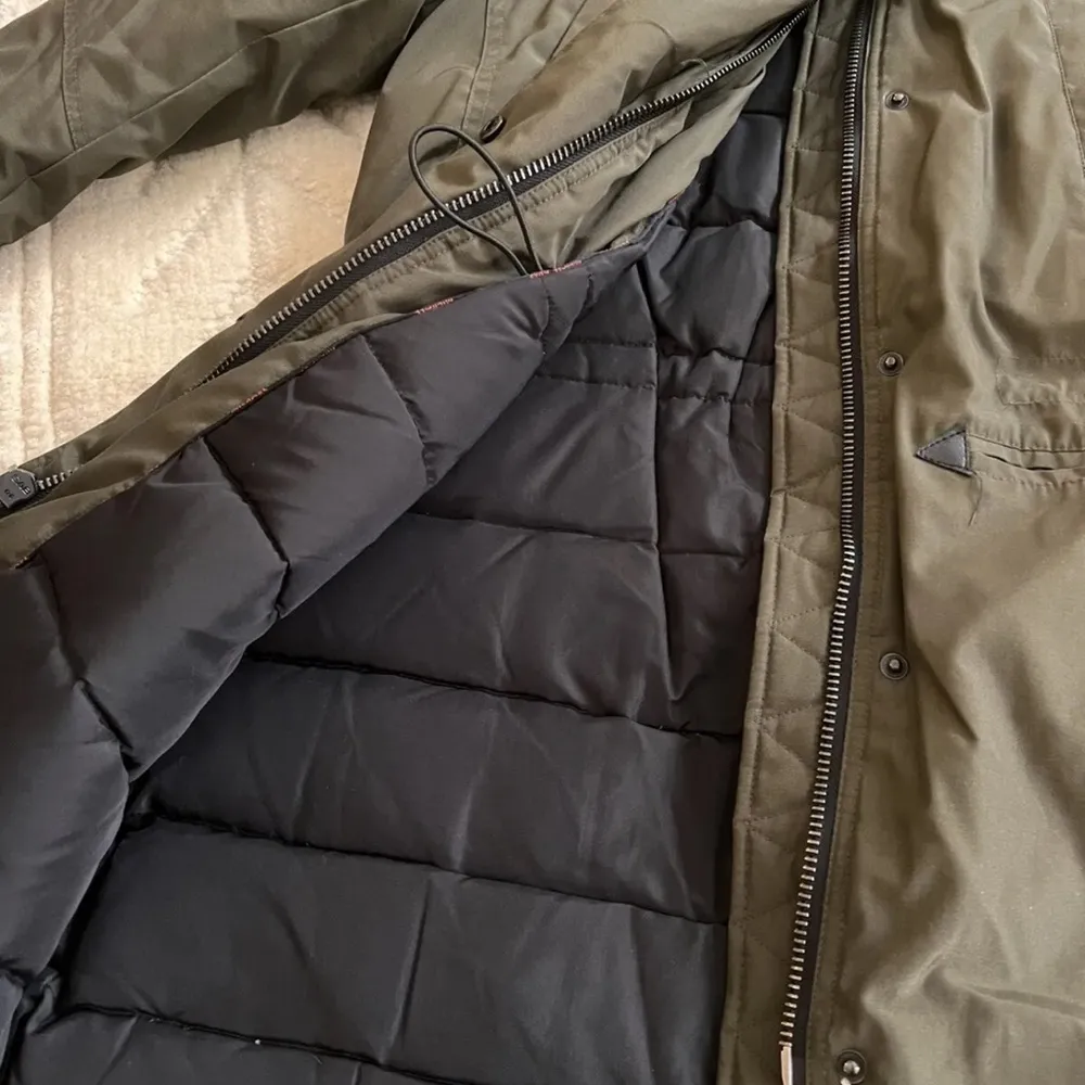 Michael Kors Women’s Green Down Parka in Size Large - Image 7