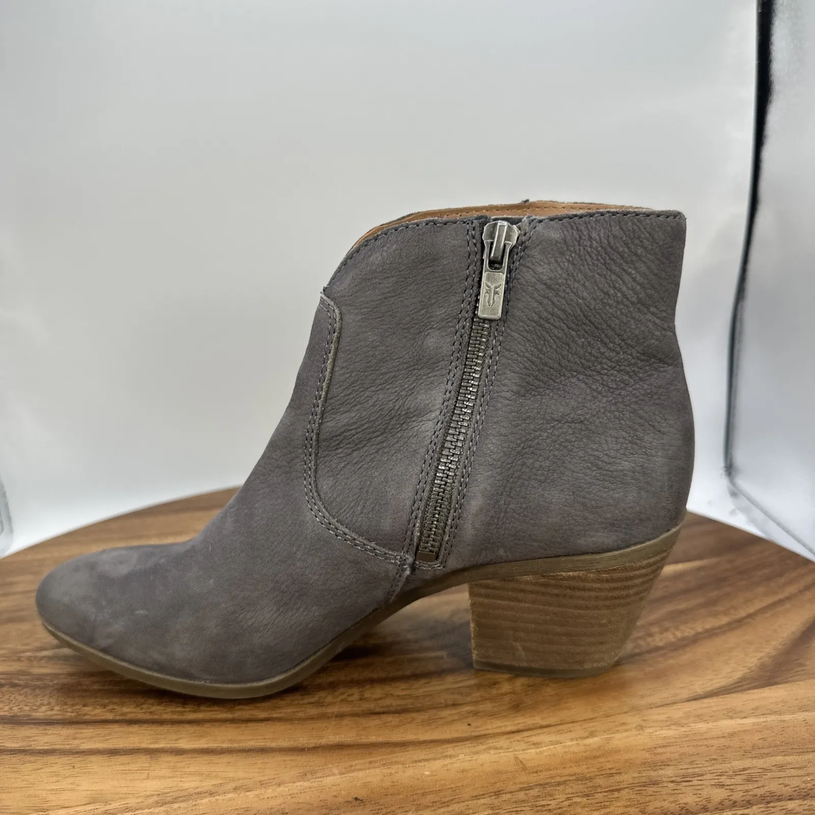 Frye Judith Seam Bootie Ankle Boots Gray Leather Western Festival Women's 7.5M - Image 6