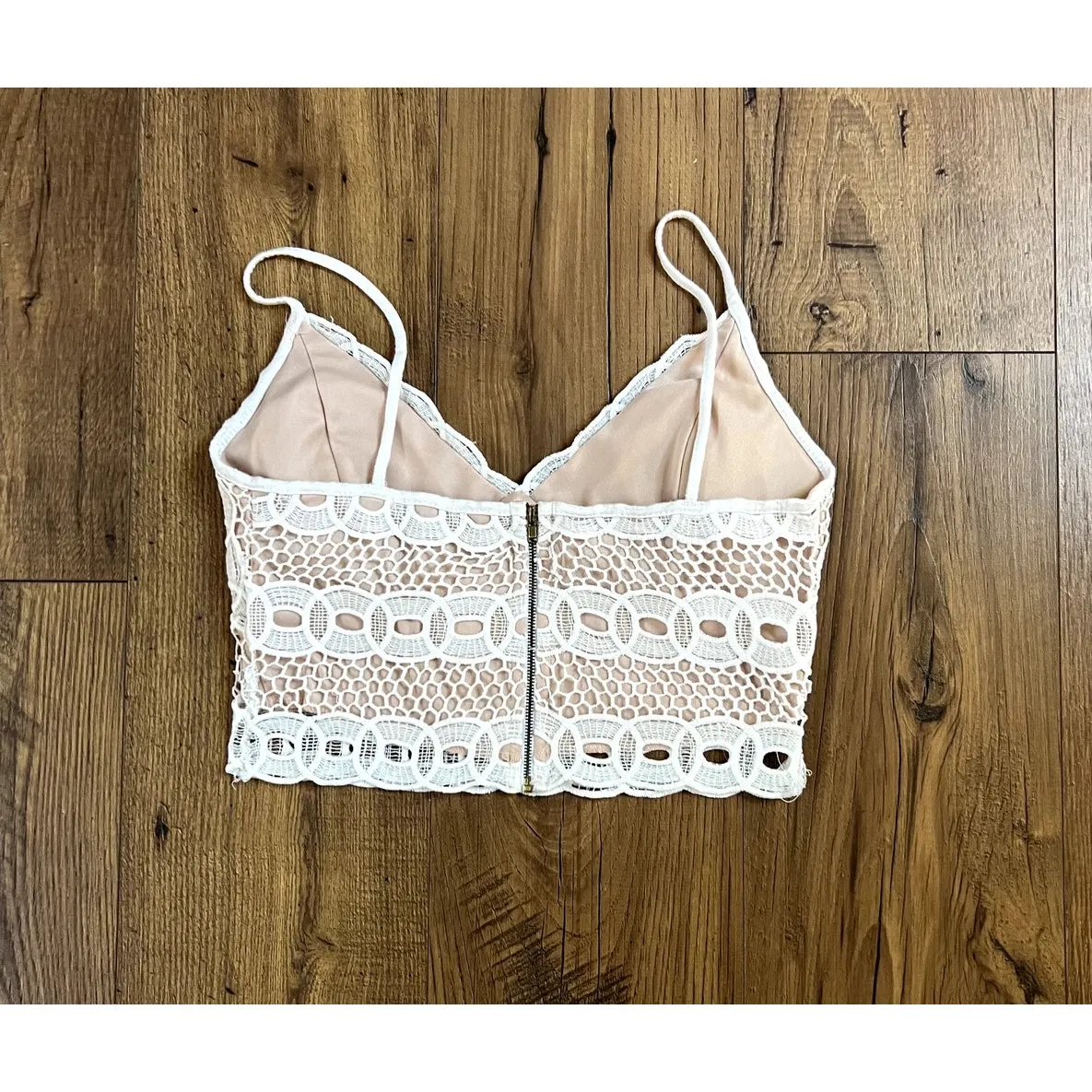 Y2K Women's Size Medium Crochet Ivory Crop Top Zip Charlotte Russe Pre-Owned - Image 2