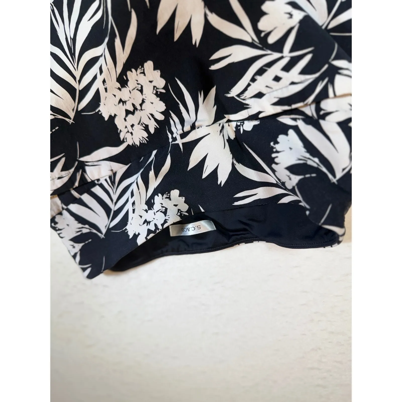 SC & CO Black White Tropical Floral Print A Line Knee Length Skort Size M - Image 3