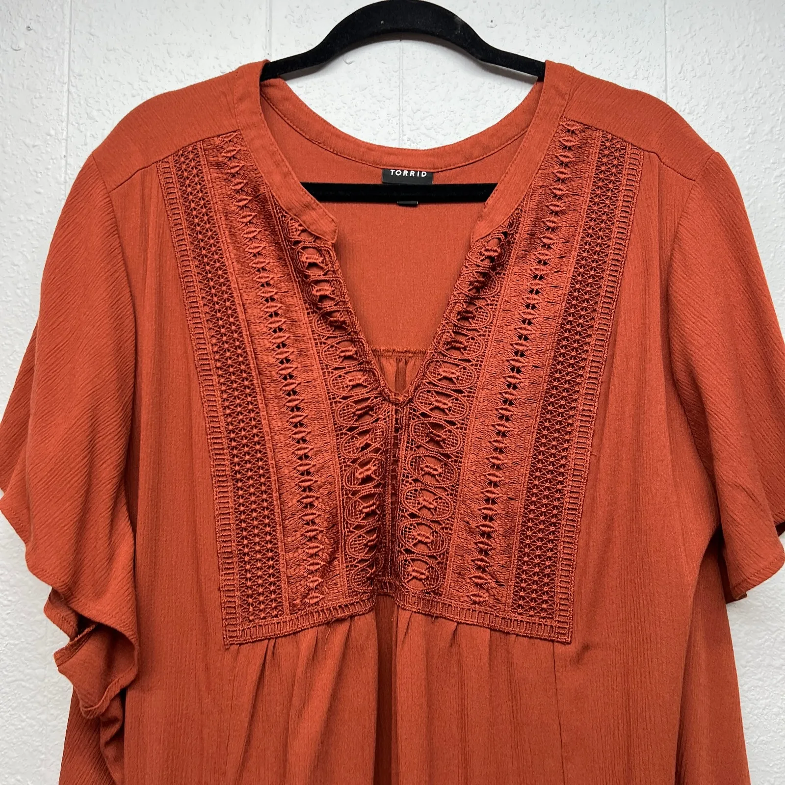 Torrid Top Womens 5X Gauzy Minimalist Boho Modest Mature Relaxed Comfort - Image 3