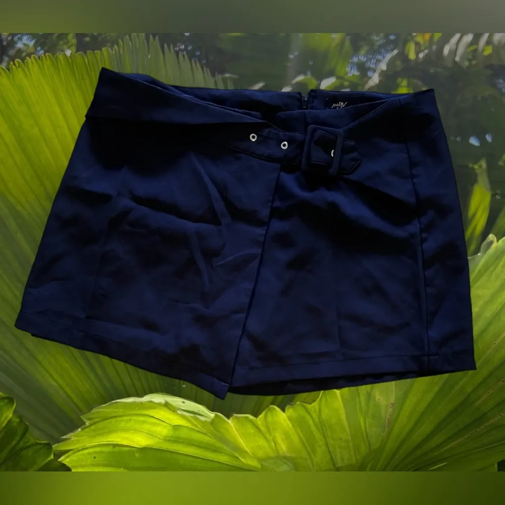 milk & honey Skirt/shorts black Size XL polyester spandex zippers - Image 2