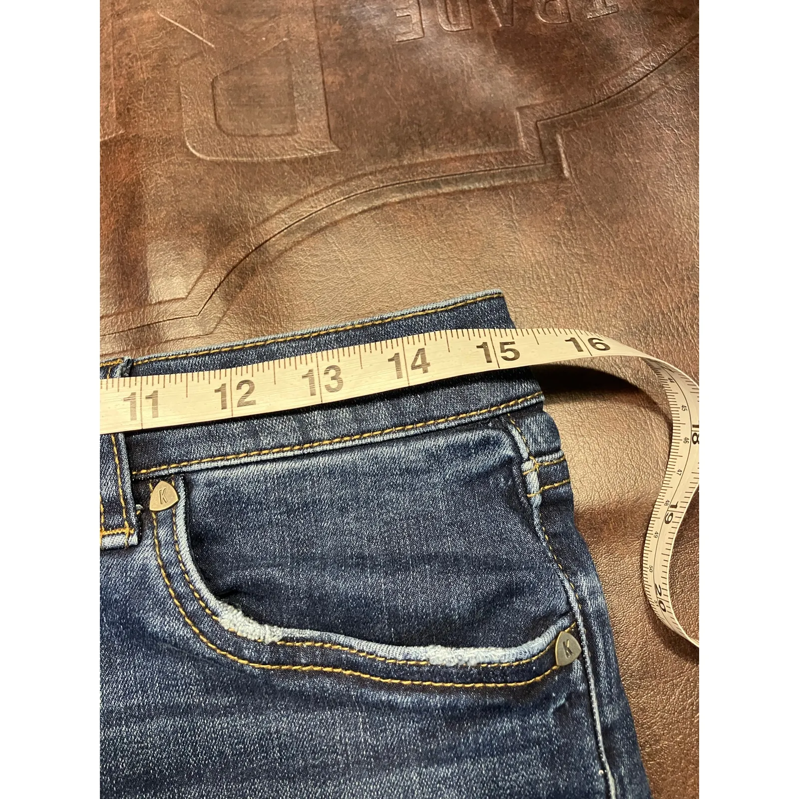 Kut from the Kloth High Rise Boyfriend Shorts‎ Women’s Size 4 Dark Wash Denim - Image 15