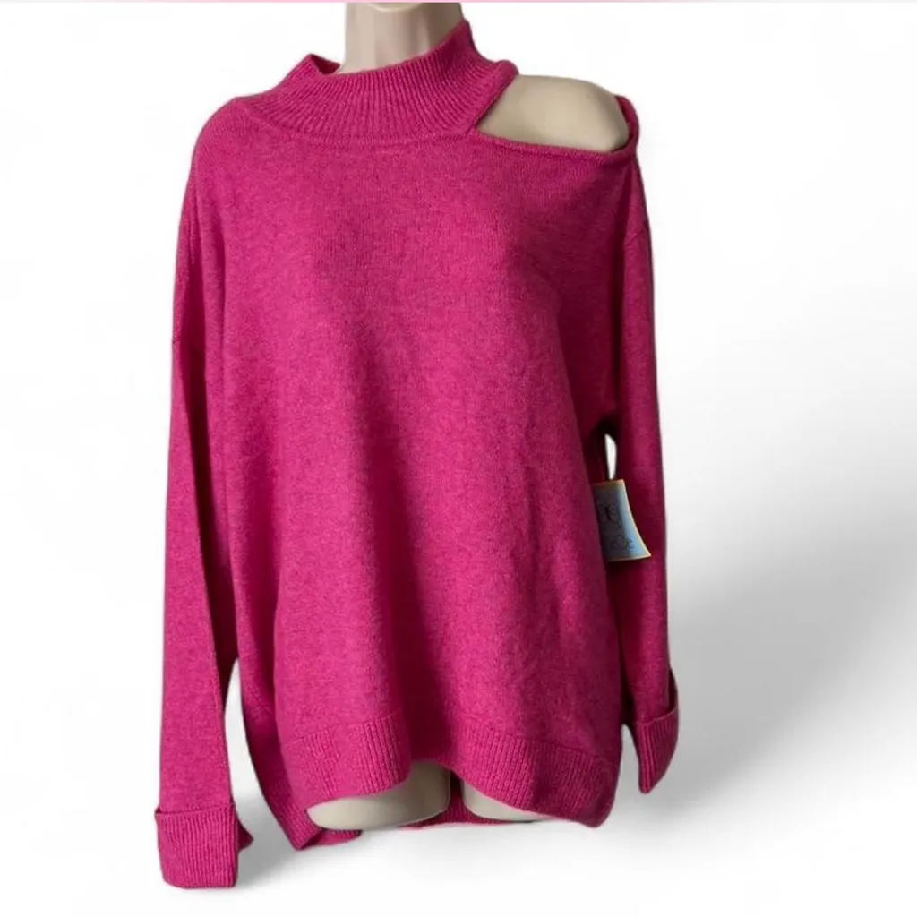 Mock Neck Shoulder Cutout Top‎ - Image 3