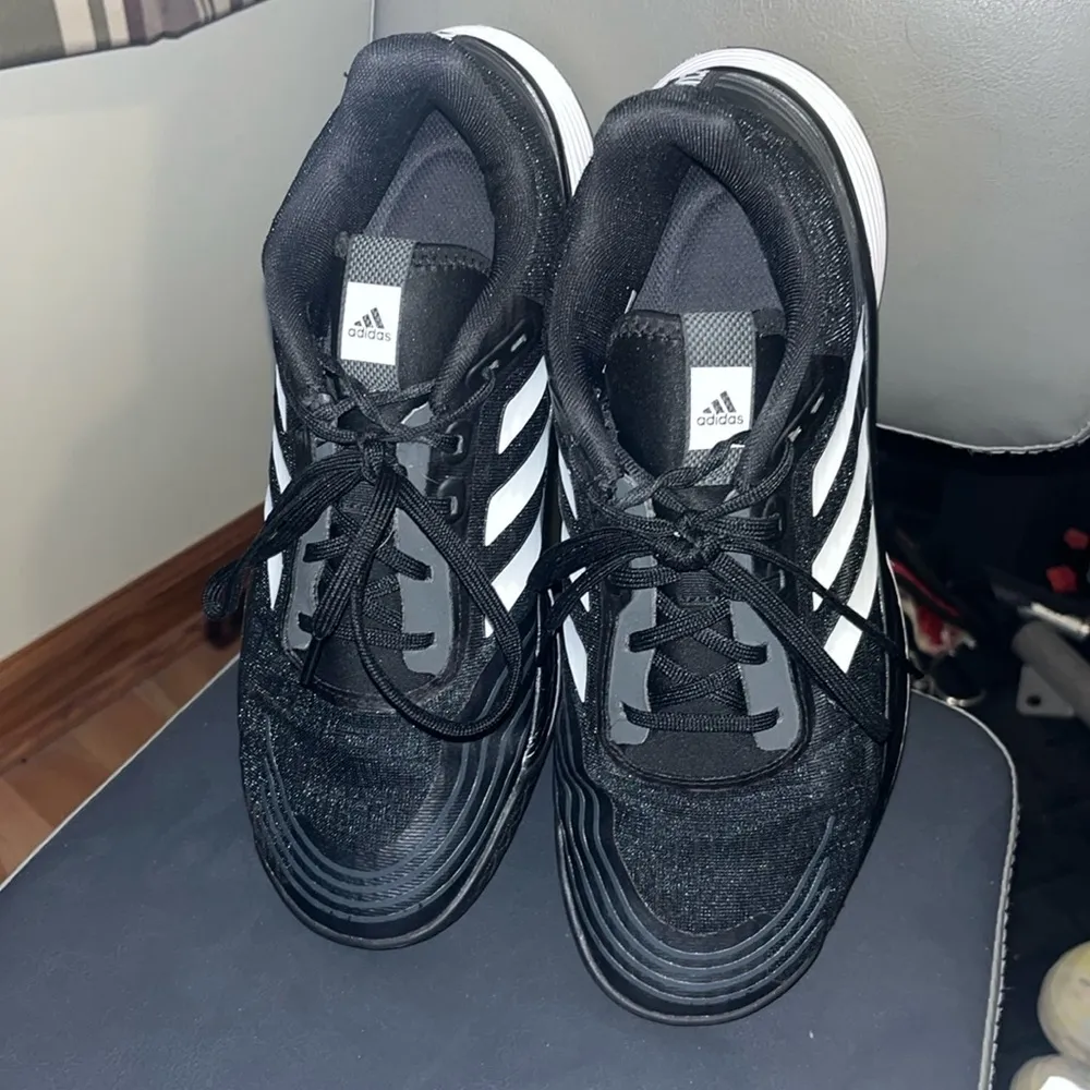 Adidas Bounce Volleyball Athletic shoes Black & white - Image 2