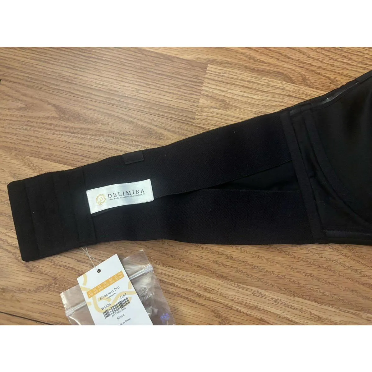 Black Strapless Bra Size 42D - Image 4