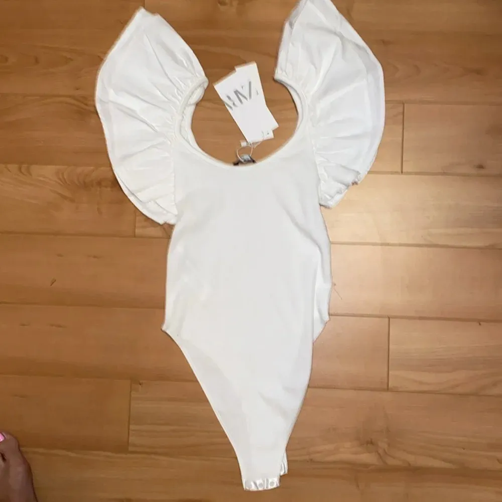 Zara White ruffle bodysuit NWT - Image 9
