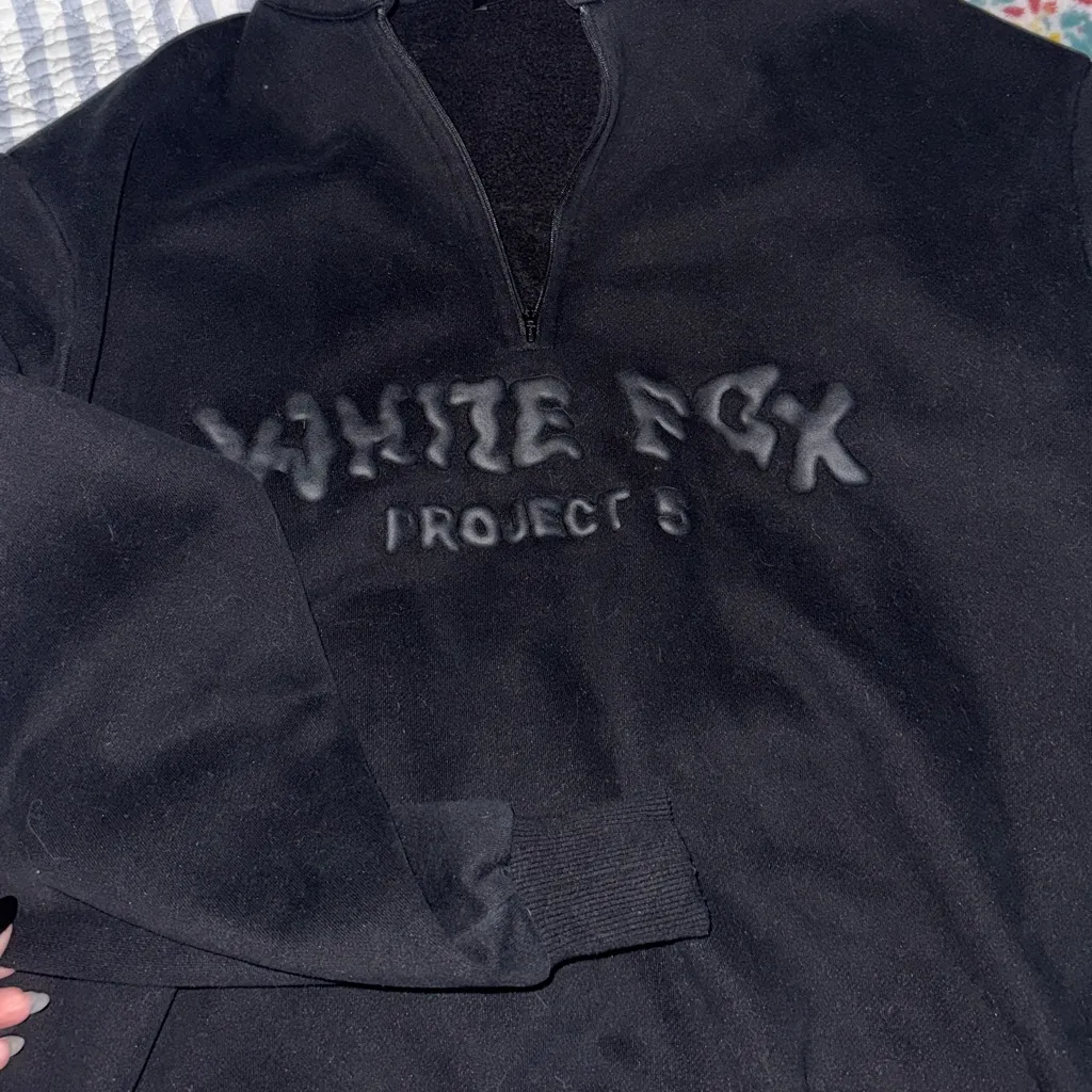 White Fox Black OVERSIZE SWEATSHIRT. - Image 2