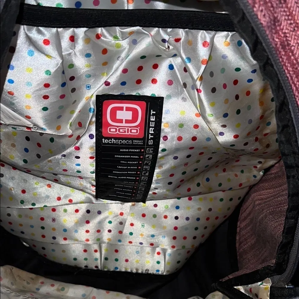 Ogio Black and Pink Backpack - Image 4