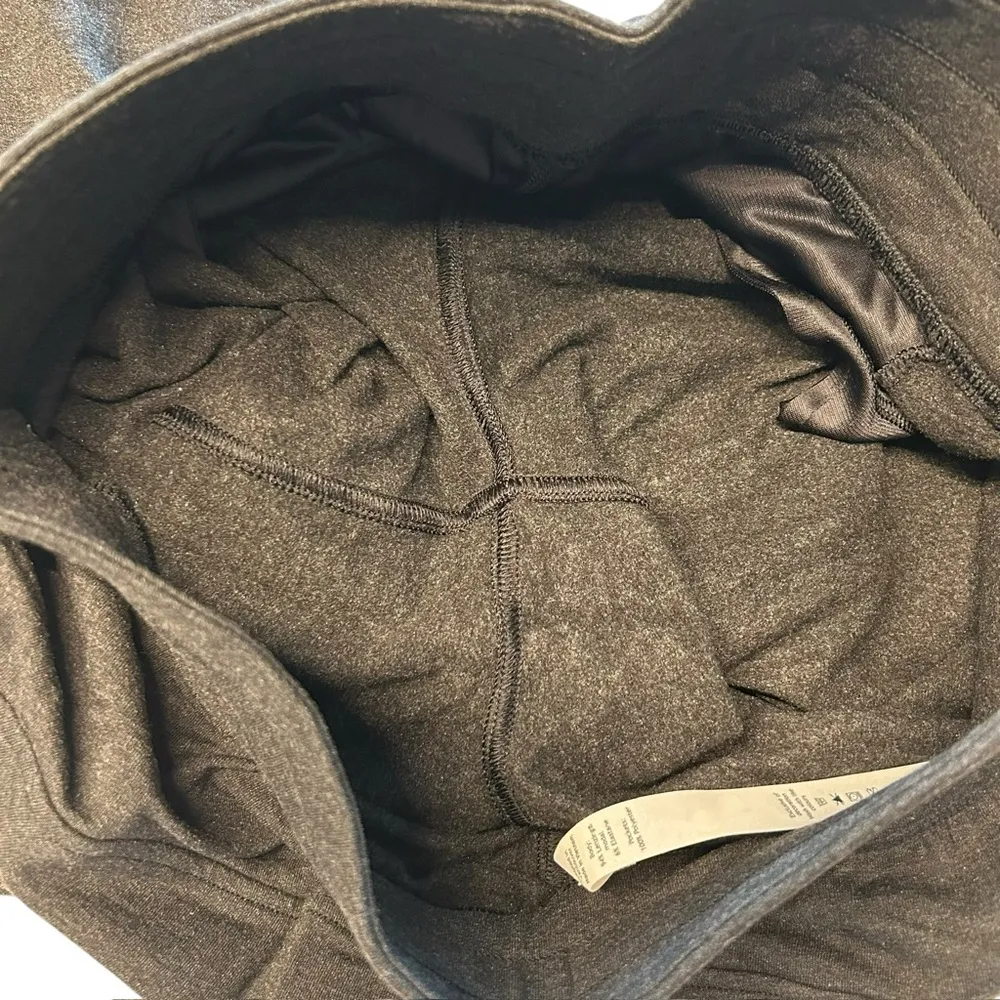 Lululemon Women’s 8 High-Rise Jogger Ready to Fleece 
Heathered Black Sweatpants - Image 8