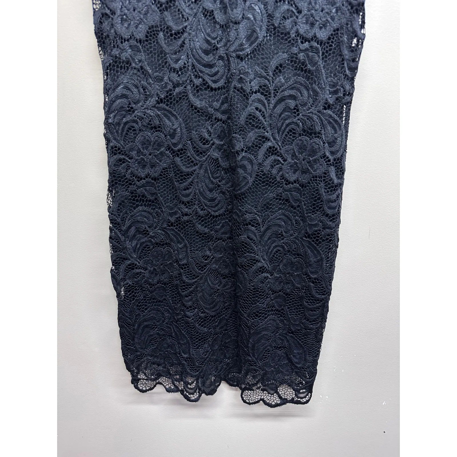 Ambiance Black Lace Mock Neck Keyhole Sleeveless Mini Dress Size Small - Image 5