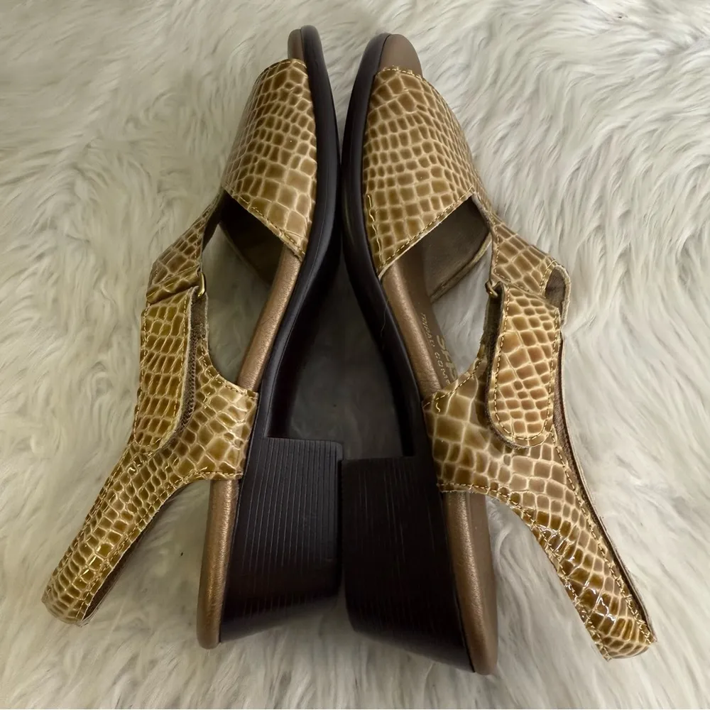 SAS Women's Suntimer Tan Sandals Croc Size 8.5 S - Image 7