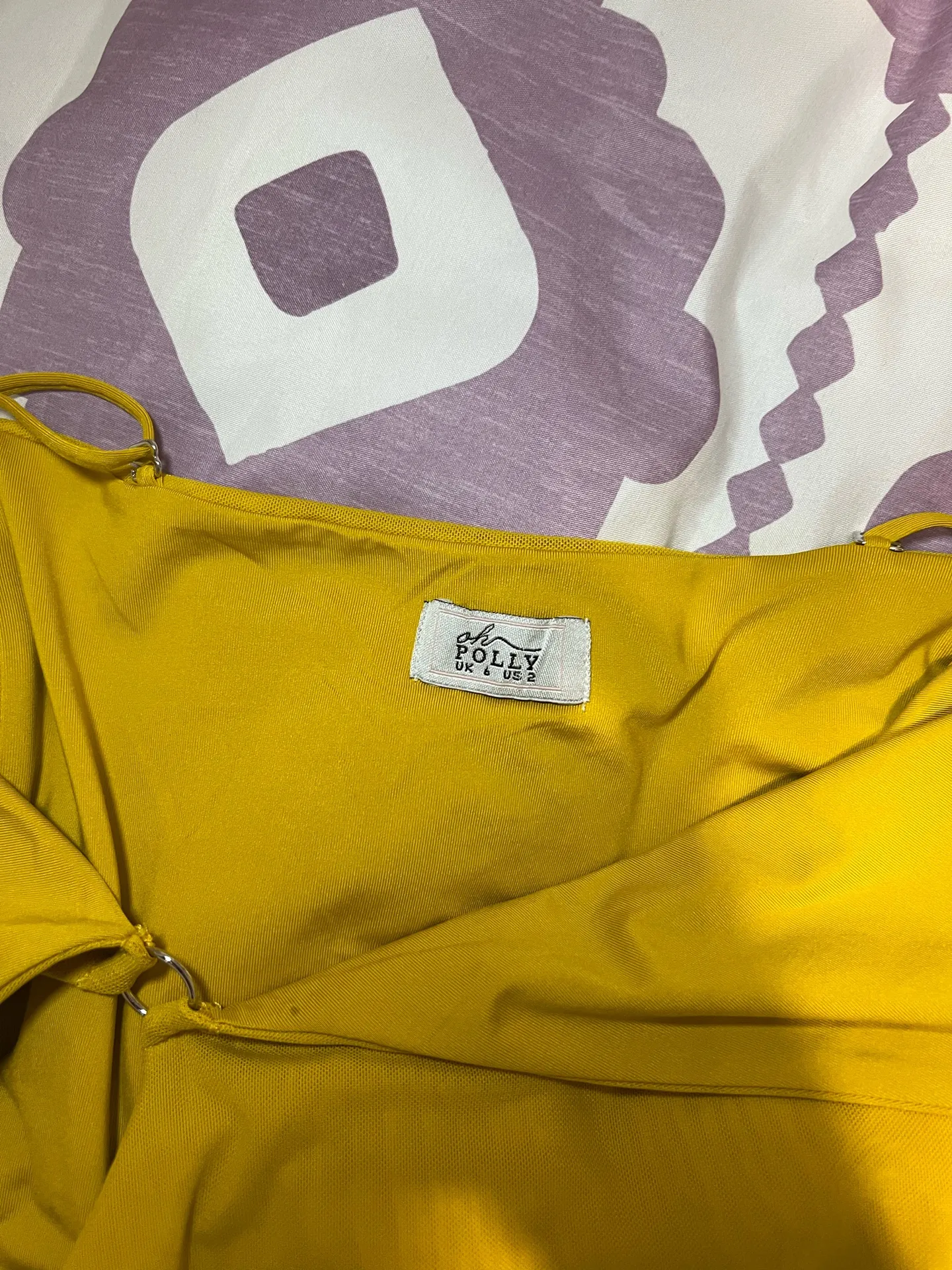 Yellow bodycon dress with cutout detail #bodycon #cutoutdetail - Image 4