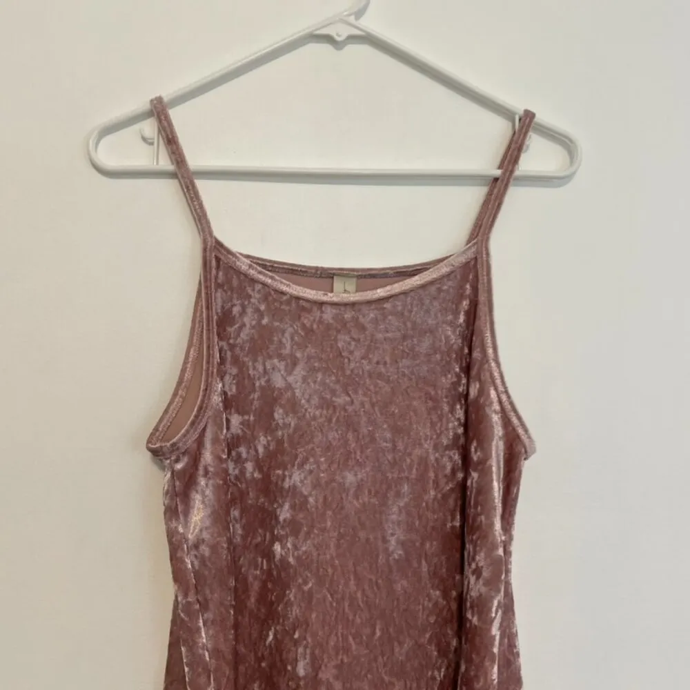 ALLISON JOY EVEREVE Cori Velvet Tank Blush Light Pink Velour Sleeveless Preppy M - Image 4